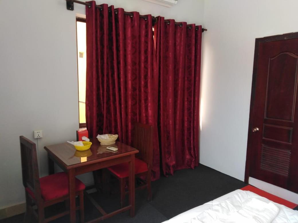 Violet Villa And Restro Siem Reap Luaran gambar